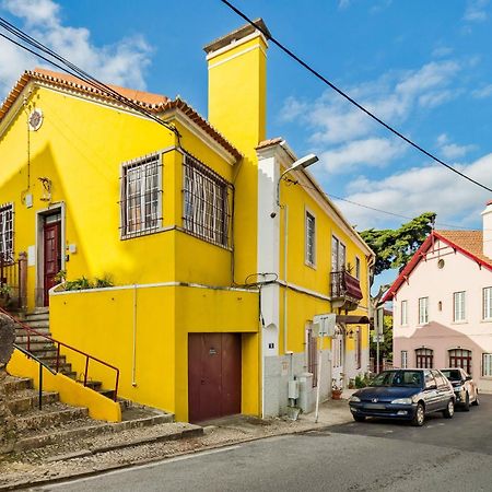 Апартаменты A Casa Amarela De Синтра Экстерьер фото